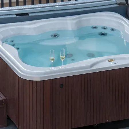 Luxury Ane