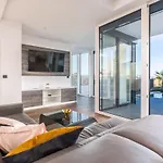 Luxury Ane Vila *