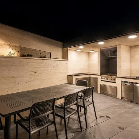 Luxury Ane Villa *