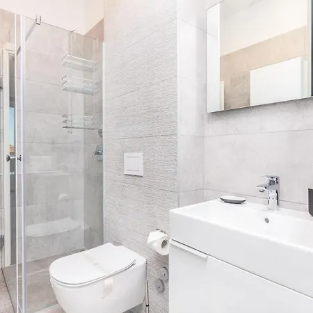 Luxury Ane Vila *